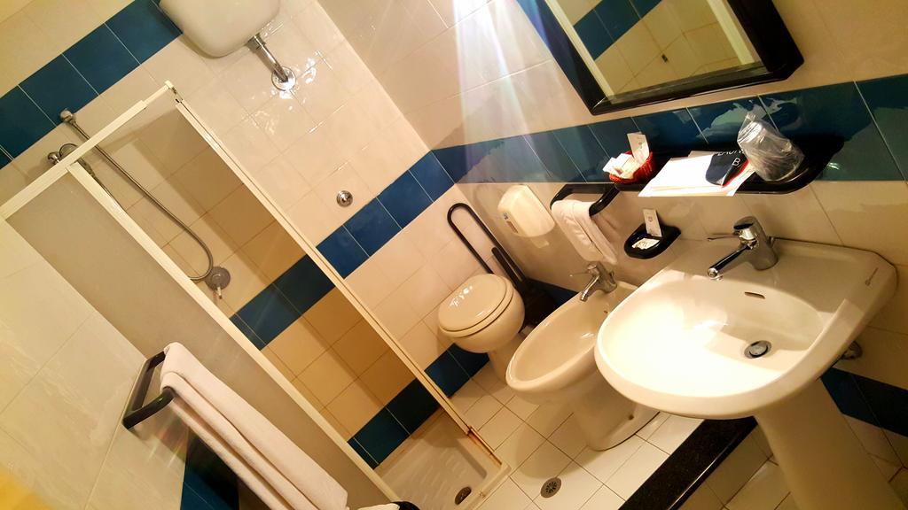 Hinterland Hotel Quartu SantʼElena Стая снимка
