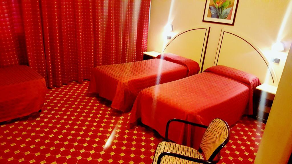 Hinterland Hotel Quartu SantʼElena Стая снимка