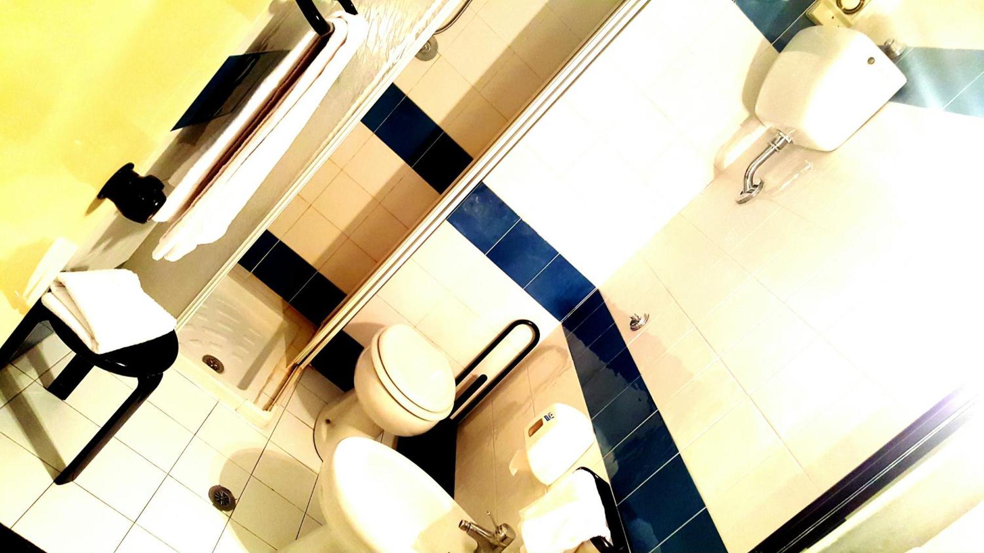 Hinterland Hotel Quartu SantʼElena Екстериор снимка