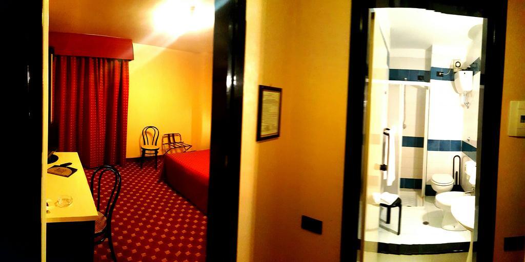 Hinterland Hotel Quartu SantʼElena Стая снимка