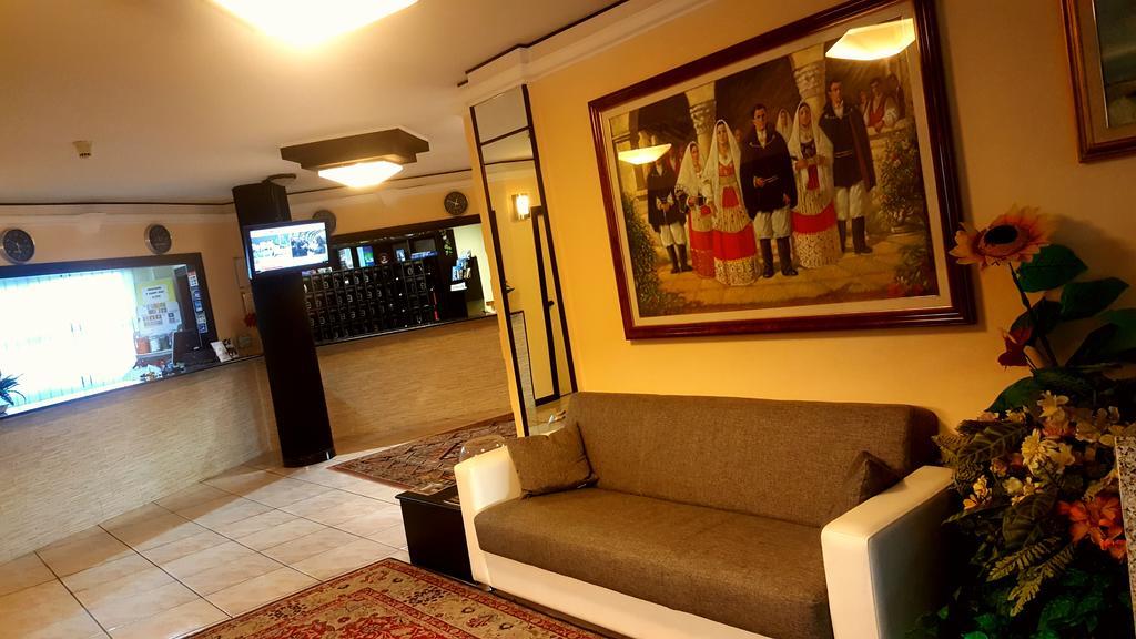 Hinterland Hotel Quartu SantʼElena Екстериор снимка